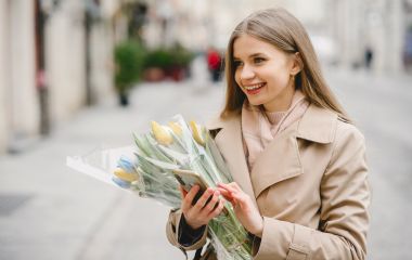 Як замовити квіти в Сумах — букети та композиції з тюльпанами та іншими квітами
