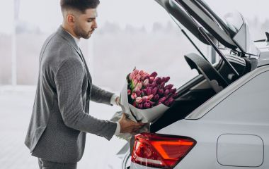 Київ доставка квітів: Як вибрати ідеальний весільний букет і квіткове оформлення для весілля в Києві