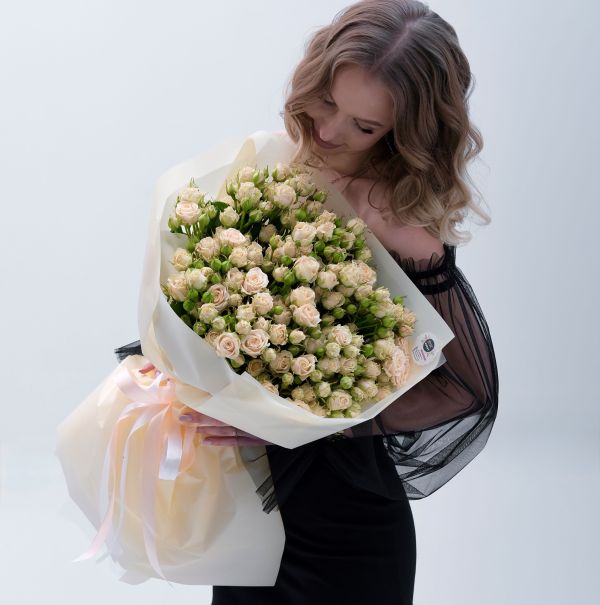 21 кущова троянда Таня
