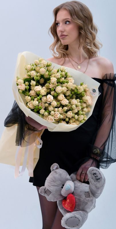 21 кущова троянда Таня + Ведмедик Тедді